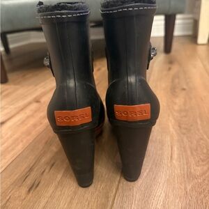 Sorel Medina Heeled Waterproof
Rain Boots Size 7 1/2